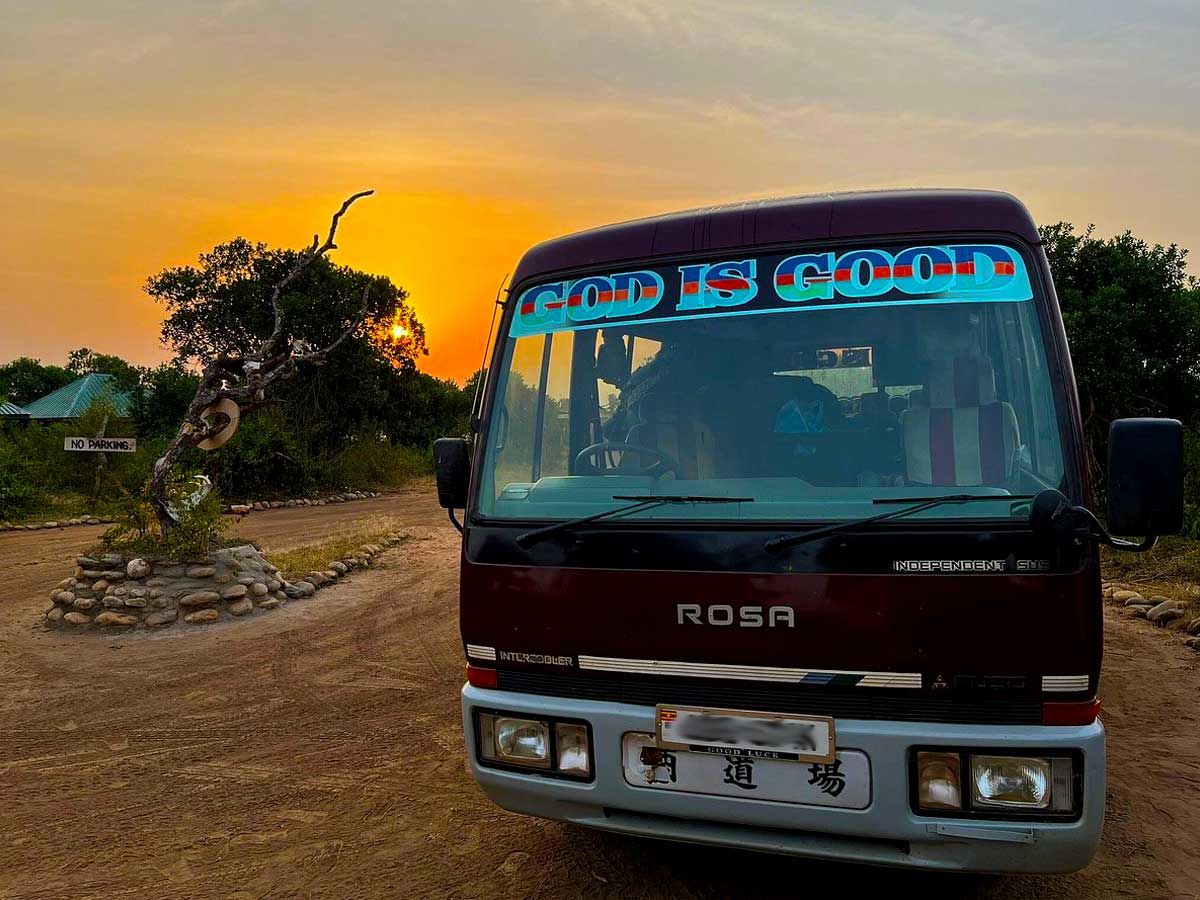 coaster-bus-for-hire-in-uganda