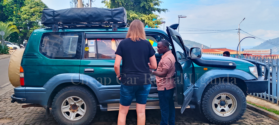 Autotour Ouganda – Tout ce que vous devez savoir, location de 4x4 abordable pour une aventure safari - car-rental-uganda-with-a-driver-for-uganda-road-trip-safari