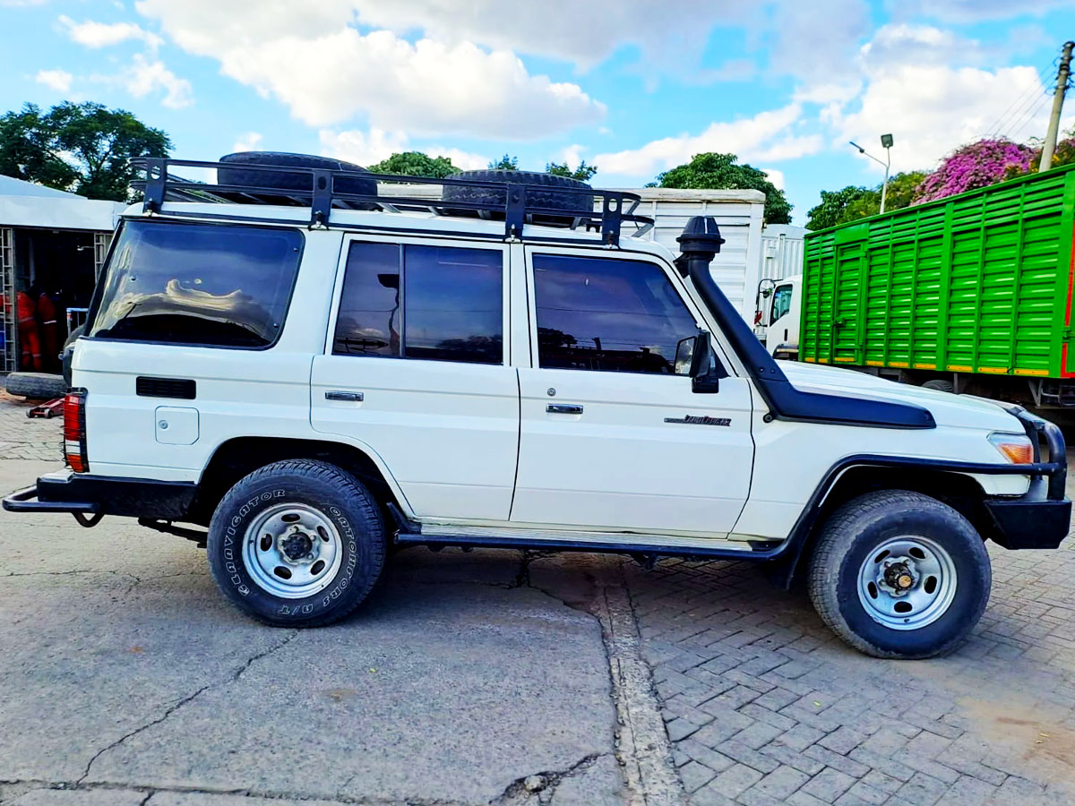 best-4x4-toyota-land-cruiser-lx-hardtop-for-hire-in-uganda
