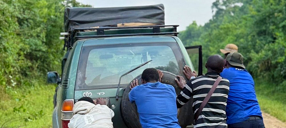 free-roadside-assistance-and-field-support-by-cheap-car-rental-uganda