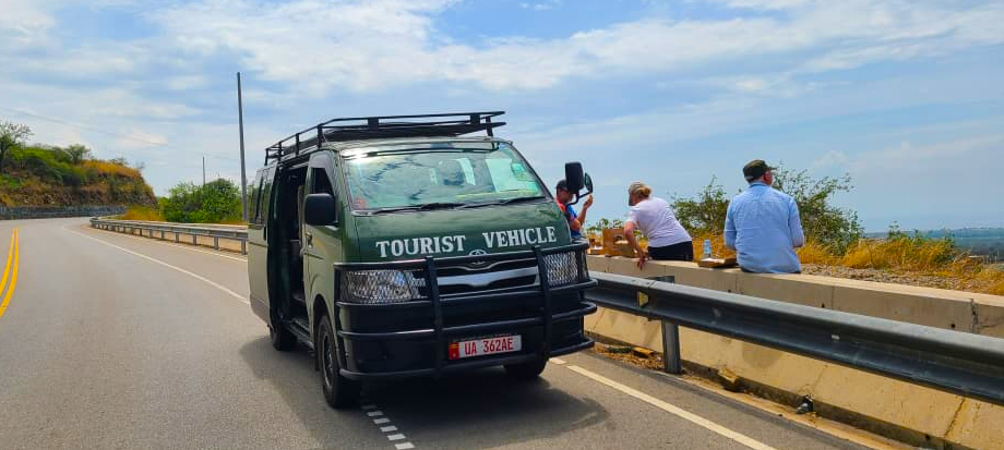 best-4x4-safari-van-for-hire-in-uganda