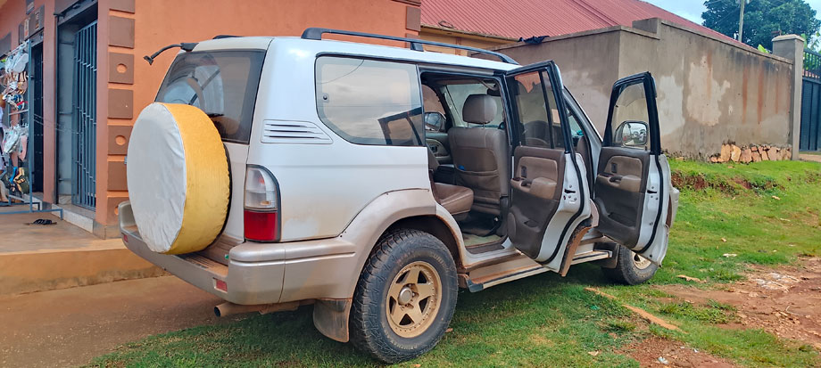 reliable-4x4-land-cruiser-prado-tz-tx-for-hire-in-uganda