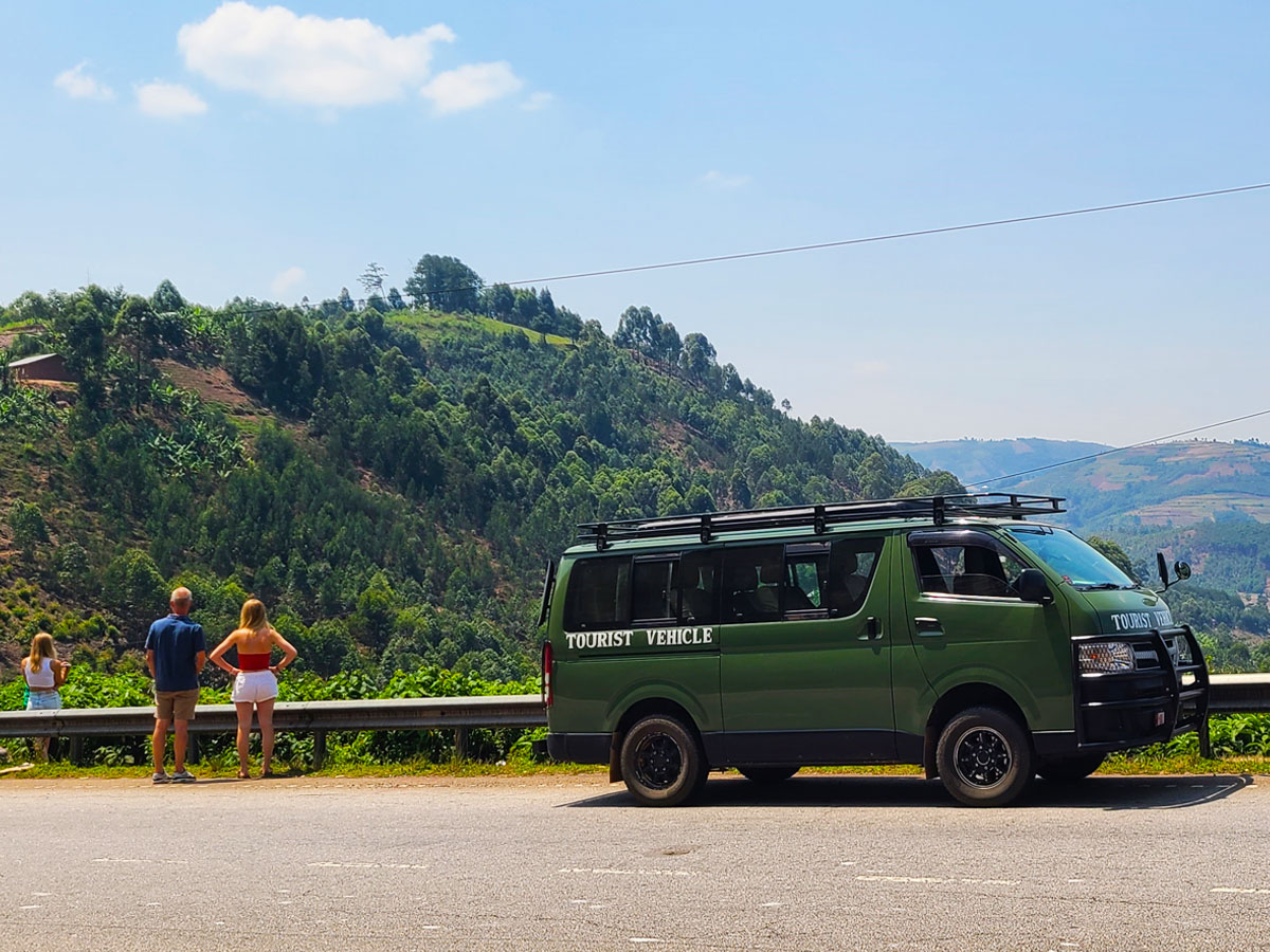 toyota-hiace-safari-van-hire-uganda