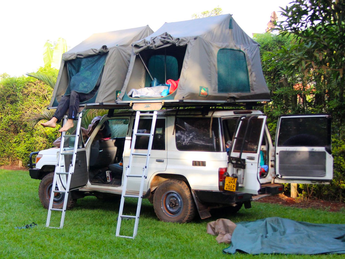 cheap-4x4-land-cruiser-lx-hardtop-with-2-rooftop-tents-for-hire-uganda-east-africa